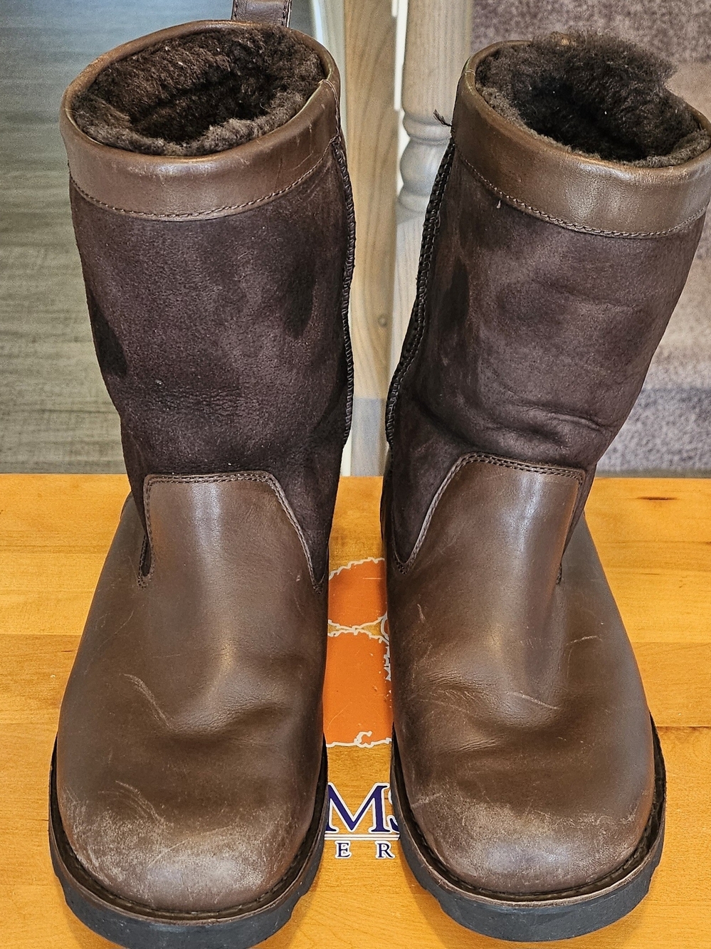 Men's Uggs Brown Leather Suede Winter Boots